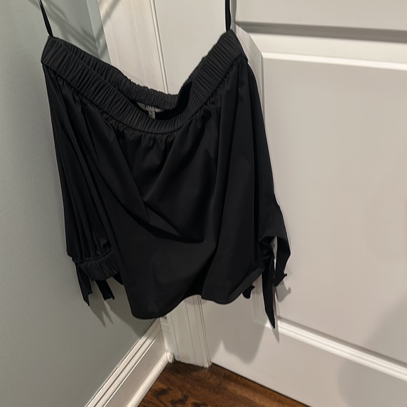 Black MILLY “Blithe”, off the shoulder top w/ bow accents. Elegant whimsy Sz S - Picture 8 of 12
